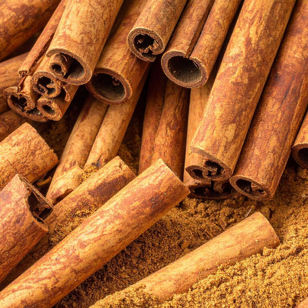 Ceylon cinnamon sticks and powder